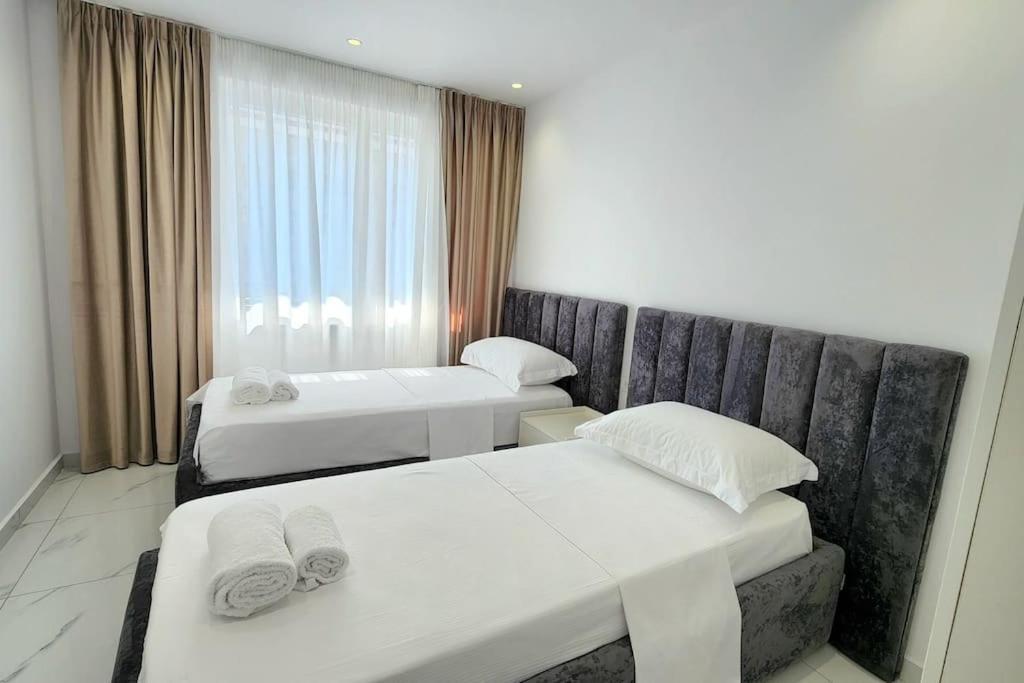 Tirana City Center Penthouse Oasis Ngoại thất bức ảnh