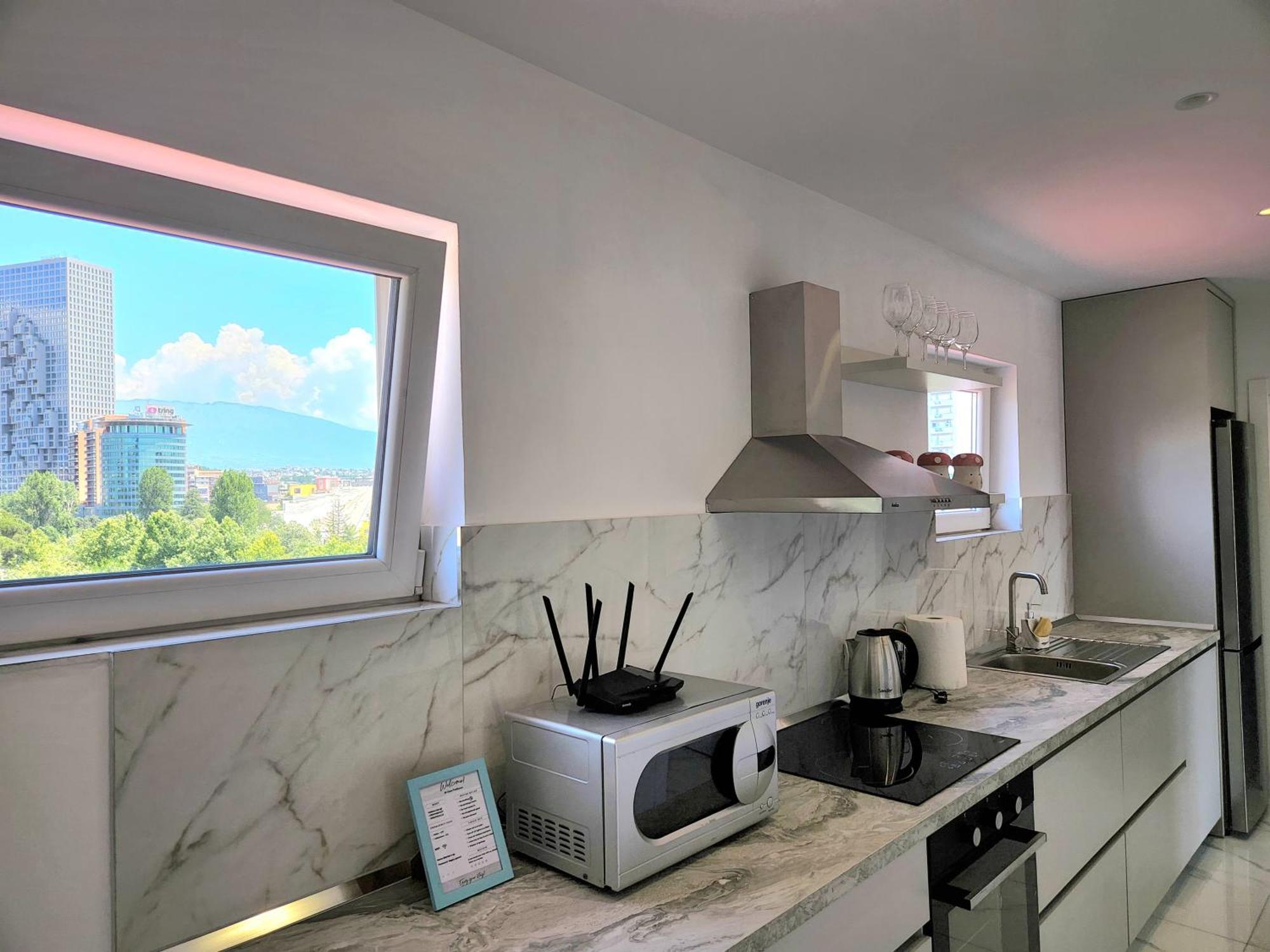 Tirana City Center Penthouse Oasis Ngoại thất bức ảnh